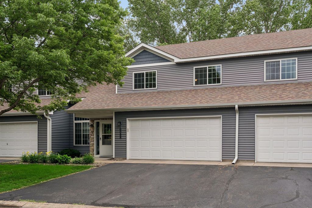 10088 Pleasure Creek Cir NE, Blaine, MN