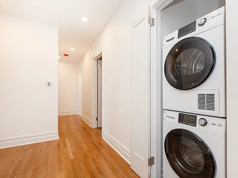124 W 79th St #1E — Photo 8