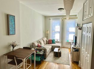 2337 N Janssen Ave APT 2F, Chicago, IL 60614