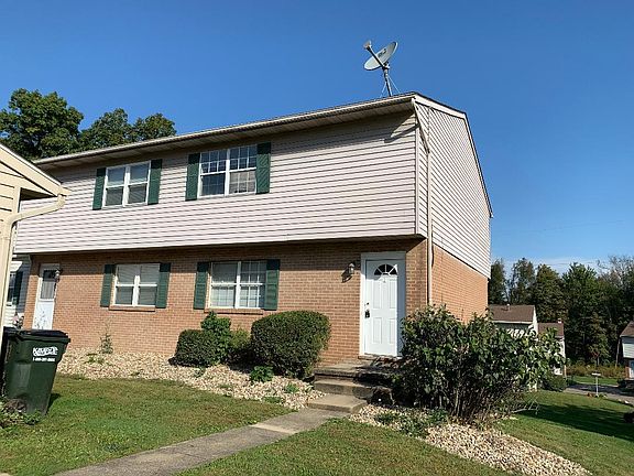 2nd image of 1326 Aarons Way #1326