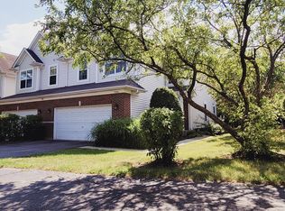 9088 Buckingham Park Dr, Des Plaines, IL 60016