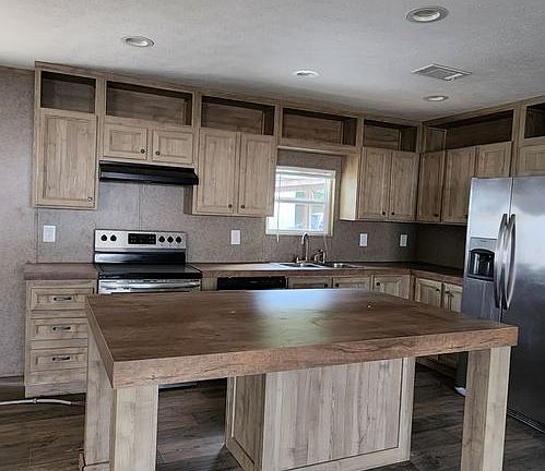 2nd image of 1000 W Seale St Lot 7