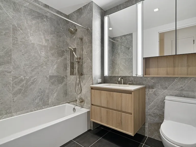312 W 43rd St #34H — Photo 15