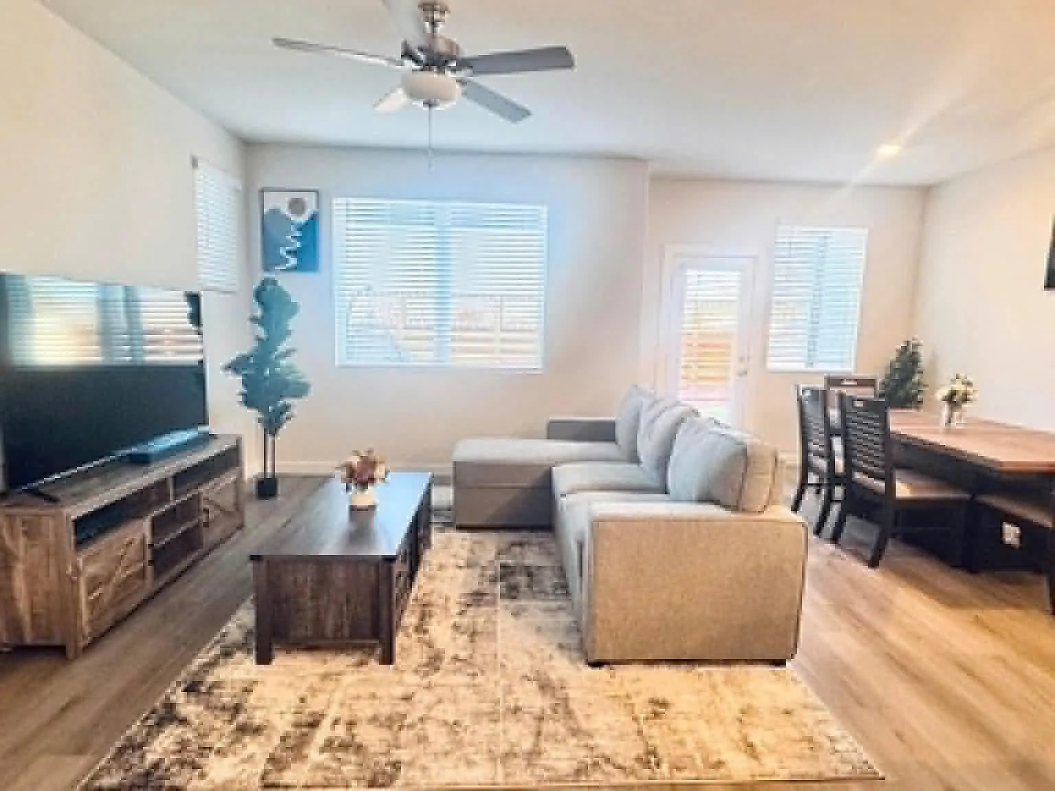 3 bed, 2.5 bath, 1703 sqft, $2,400 — Photo 1