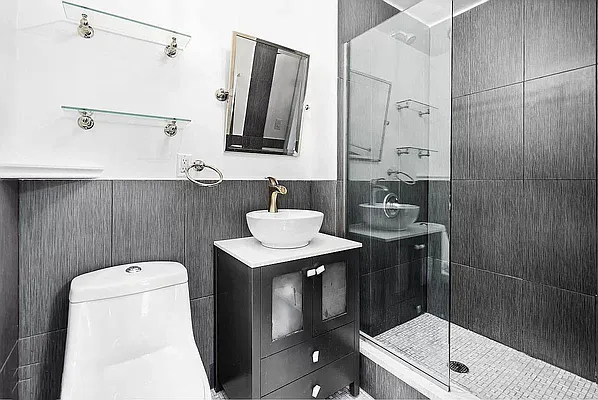 Rented by REAL New York | media 9