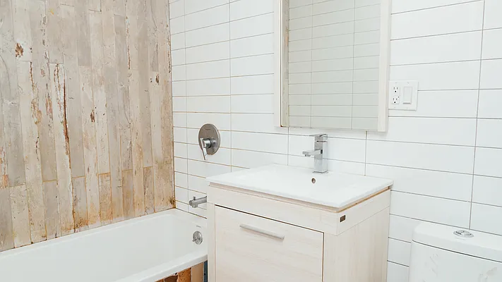 Rented by Nooklyn NYC LLC | media 8