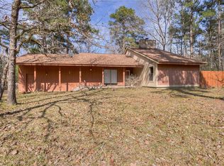26604 Edgewood Ct, Huntsville, TX 77320