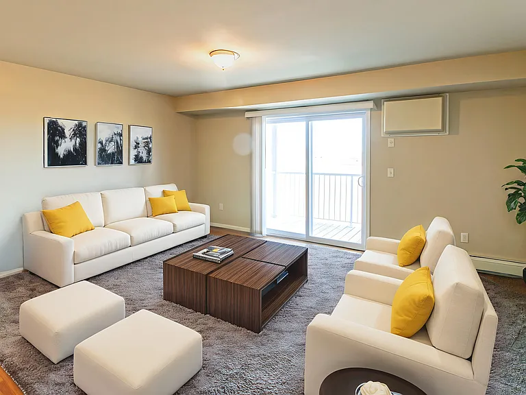 Jefferson Creek Apartments — Photo 33