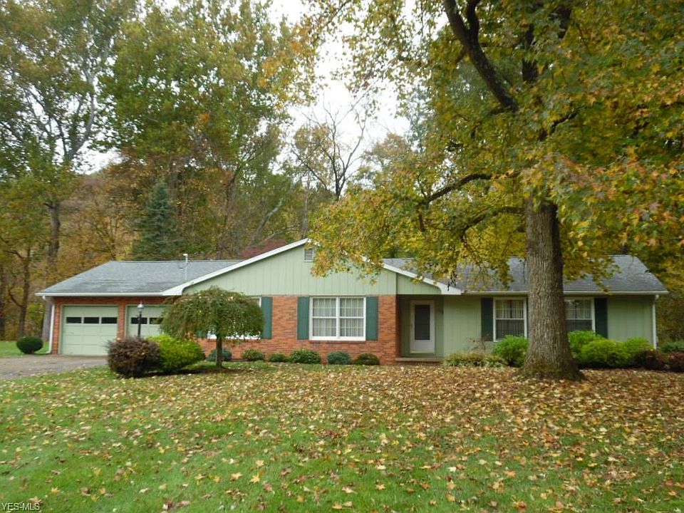 1st image of 128 Seneca Dr