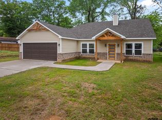 226 Moreland St, Pittsburg, TX 75686