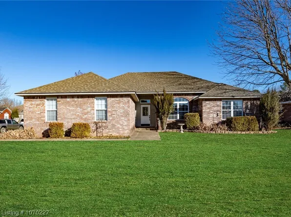 2006 Devyn Dr, Lavaca, AR 72941