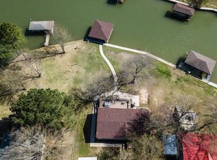 240 Knights Cir, Streetman, TX 75859