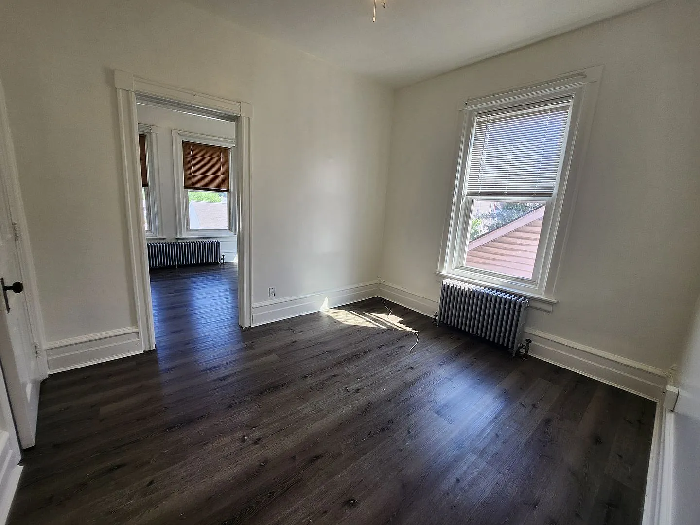 266-268 E Walnut St — Photo 3