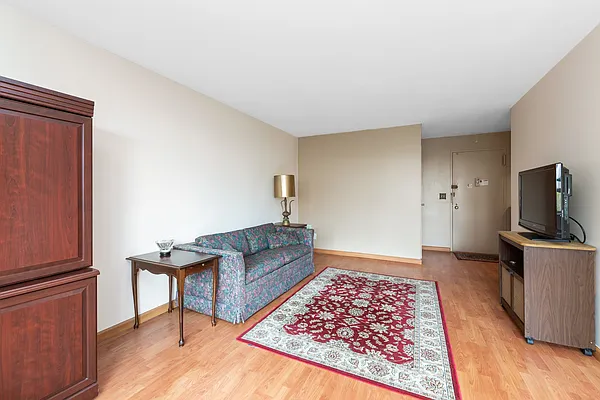 Sold by Remax Edge | media 3