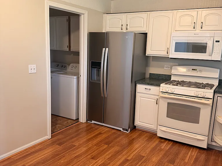 1522 Meadowsedge Ln — Photo 3