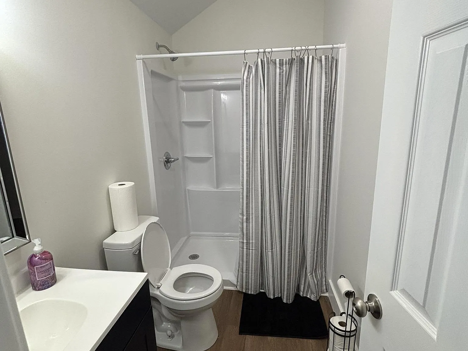 4 bed, 2.0 bath, 1200 sqft, $1,092 — Photo 4