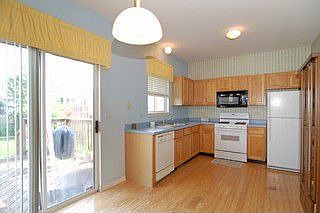 3rd image of 236 Pennsbury Ct