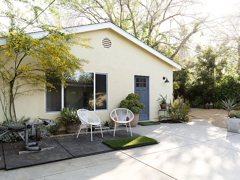 2841 Los Feliz Dr #B — Photo 3