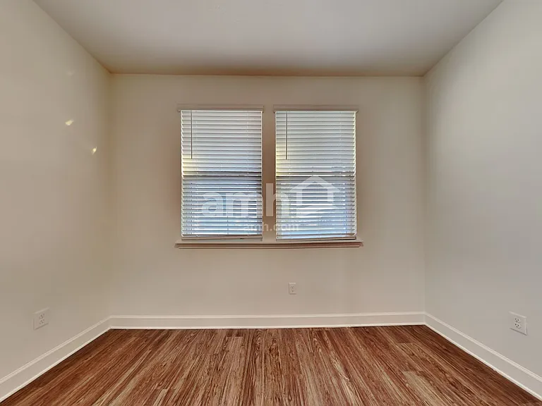 11482 Fox Hollow Ct — Photo 8