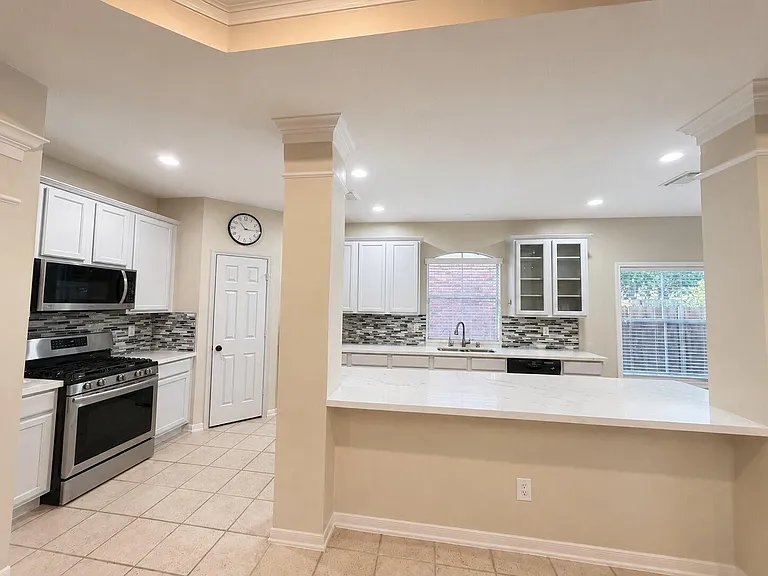 19319 Imperial Hills Dr — Photo 10