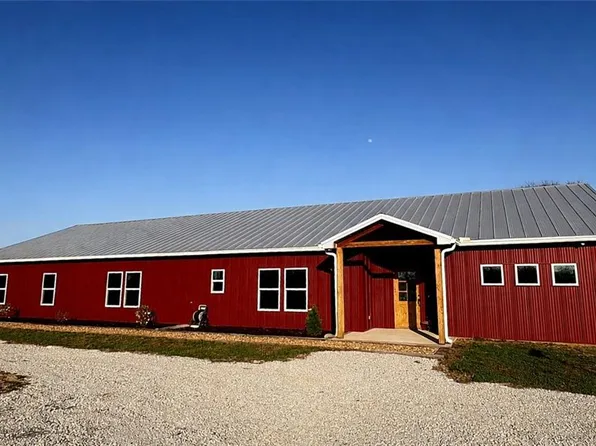 6404 Gracie Ln, Odessa, MO 64076