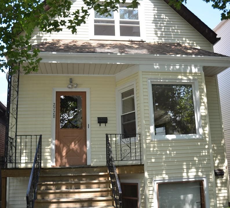 1st image of 2728 W Melrose St #1