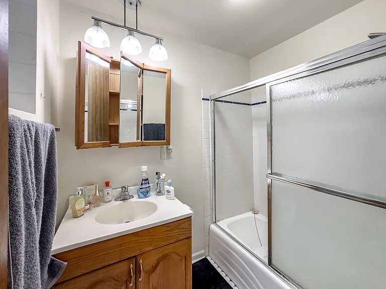 2823 W Shakespeare Ave #2 — Photo 8
