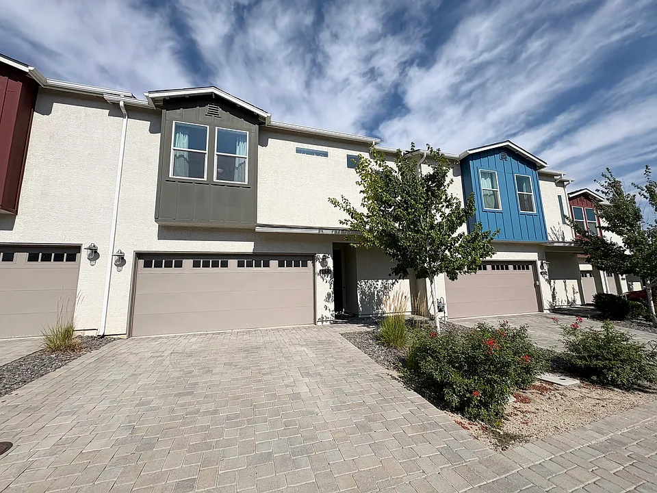 4623 Falcon Rock Ln