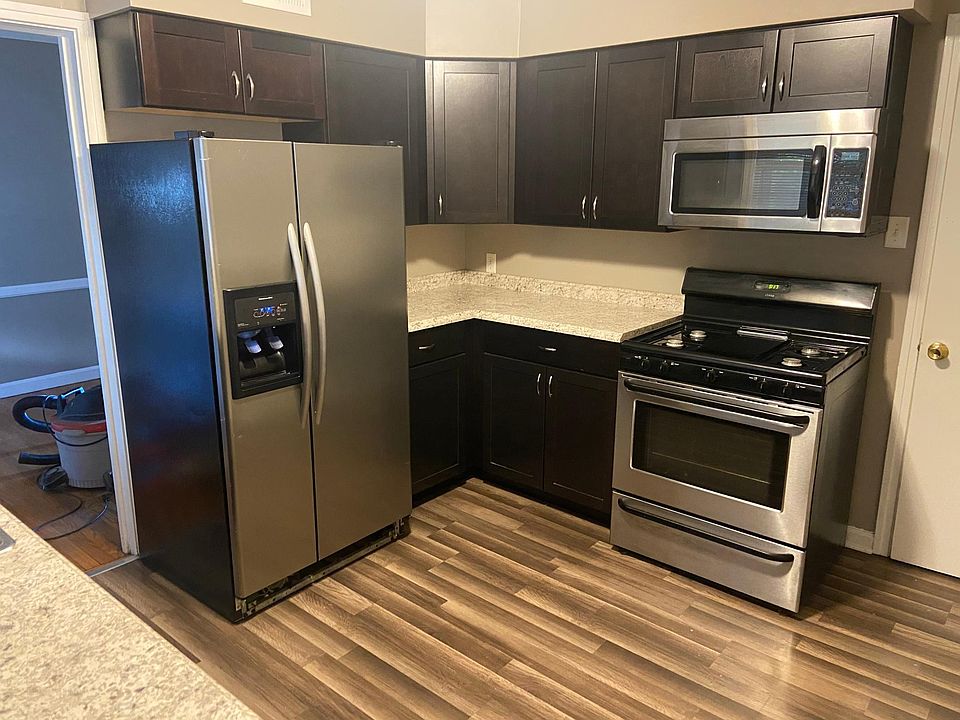 1st image of 17 W 73rd St #17