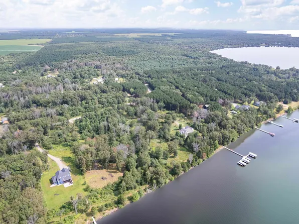 W5051 Southview Dr, Necedah, WI 54646