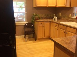 1644 C Ave NE, Cedar Rapids, IA 52402