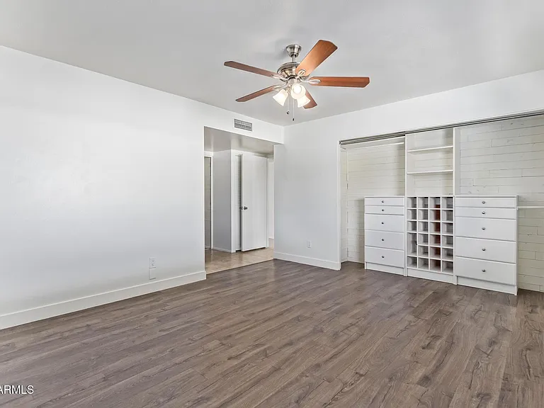 3929 S Pine St — Photo 10