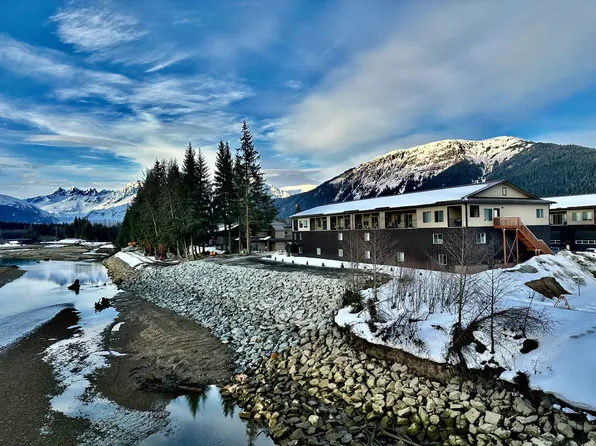 3011 Clinton Dr, Juneau, AK 99801