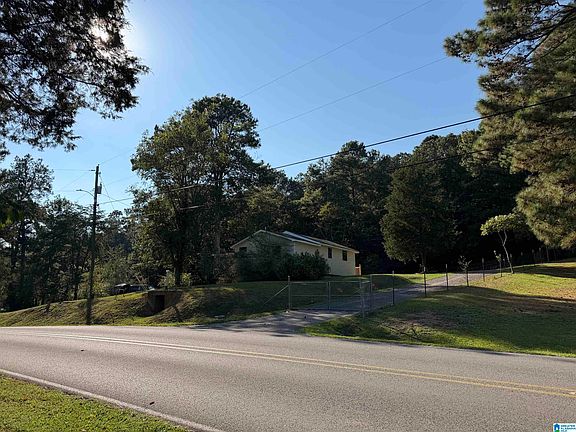 3rd image of 1826 Doliska Rd