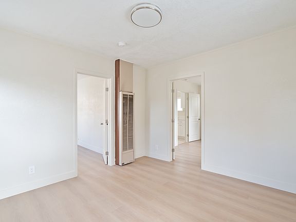 5th image of 2214 1/2 N Thomas St