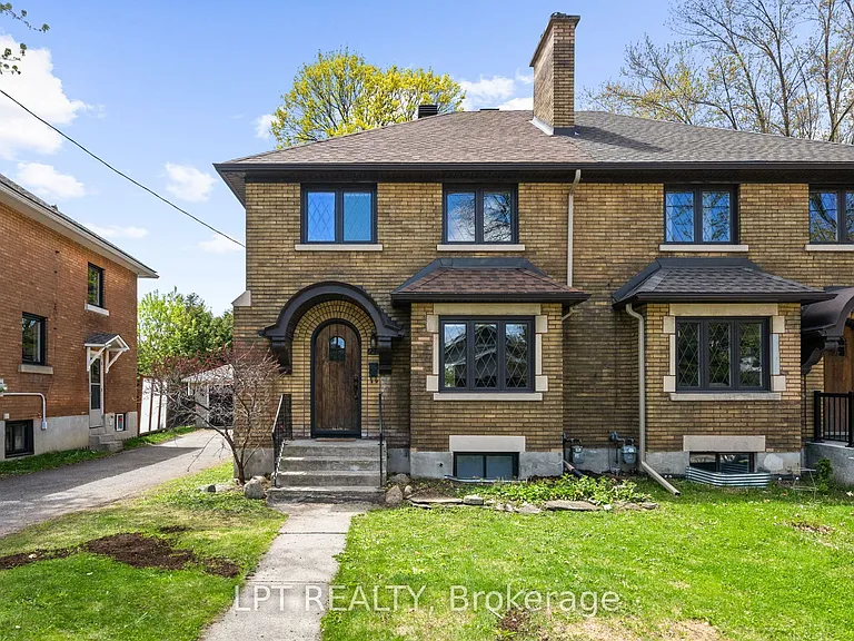 126 Blackburn Ave — Photo 1