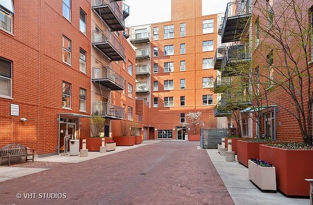 1st image of 1222 Chicago Ave APT 606
