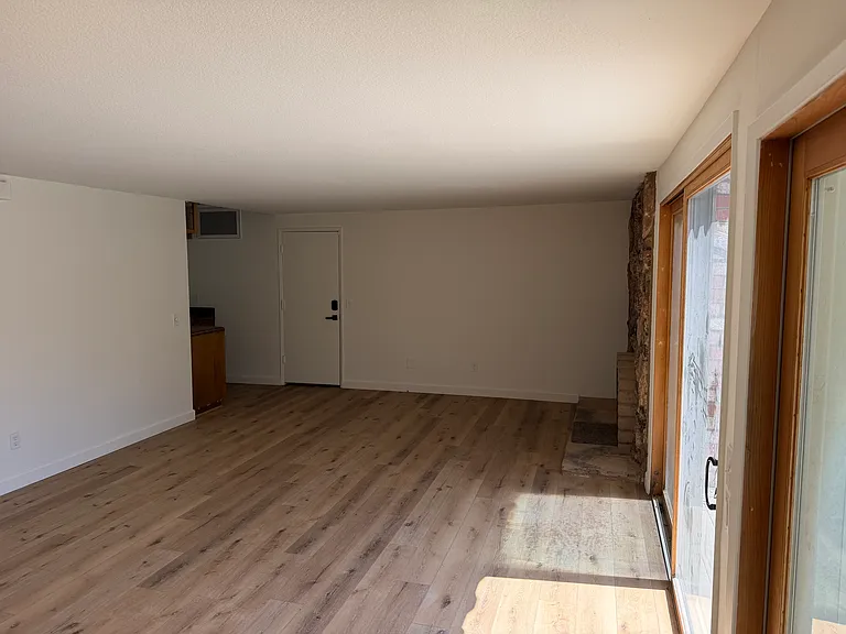 427 Bloom Ln — Photo 17