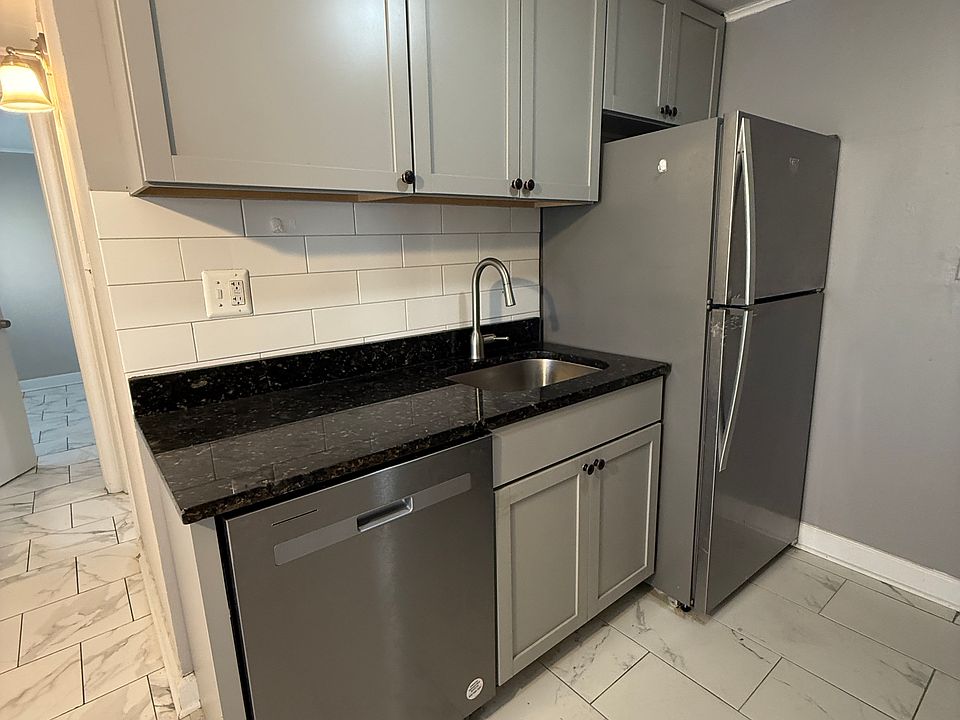 1st image of 9630 Ivanhoe Ave APT 3