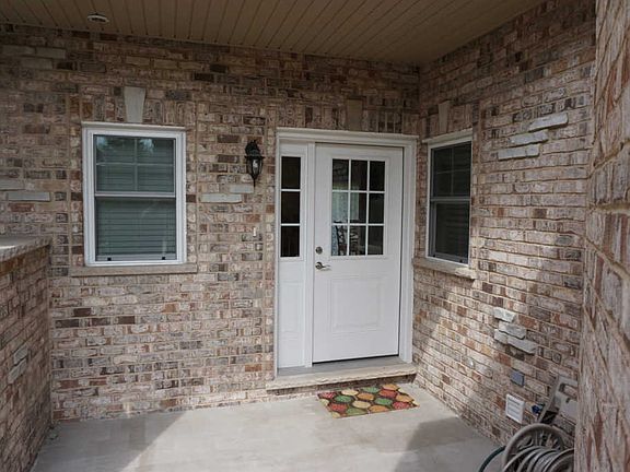 2nd image of 4726 Auvergne Ave #4726