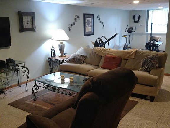 5th image of 9488 Courtland Dr NE