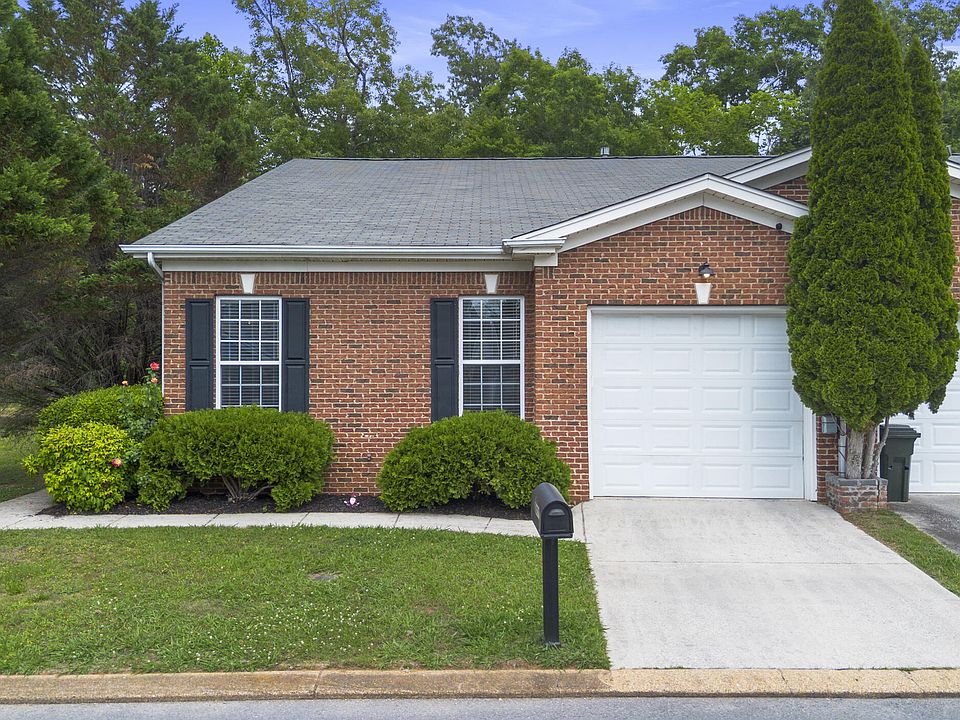 1st image of 1809 Jackson Square Dr