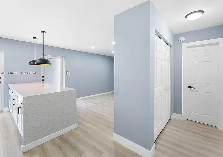 1620 SW 40th Ave #1 — Photo 11