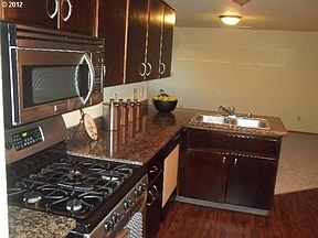 5th image of 4707 NE 157th Ct