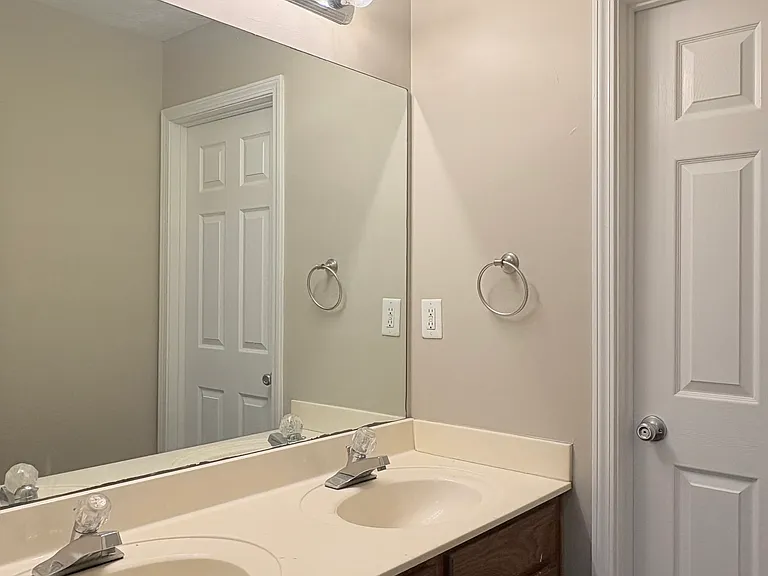 1995 Ada Way #D — Photo 14