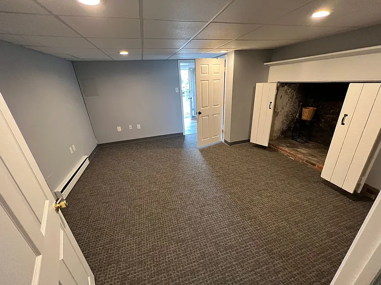 50 E Court St — Photo 6