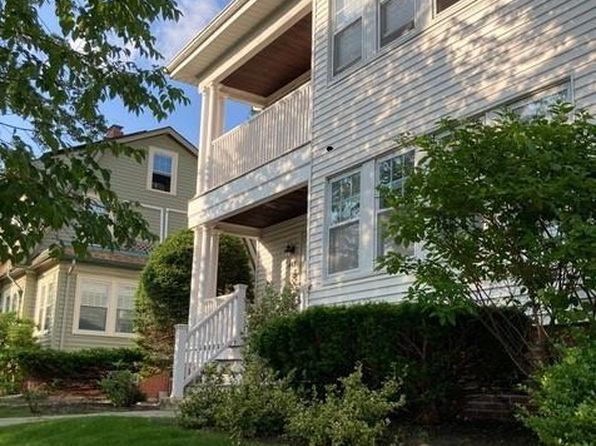 443 River Ave