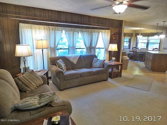 4th image of 615 Crest Dr