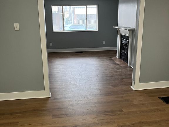 5th image of 75 Wilson St #1