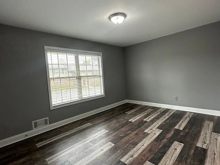 33 Villa Ct SE — Photo 10